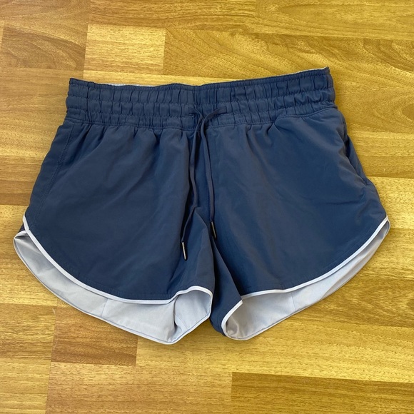 Lululemon Choose A Side Shorts - Picture 12 of 12